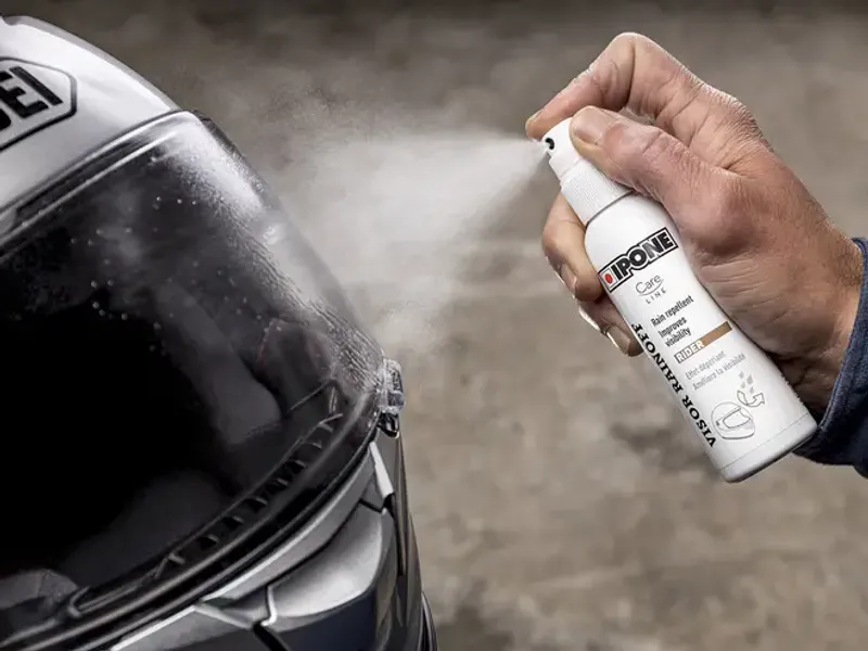 Ipone Visor Rain-Off 100ml Vannavvisende spray for visir og plast